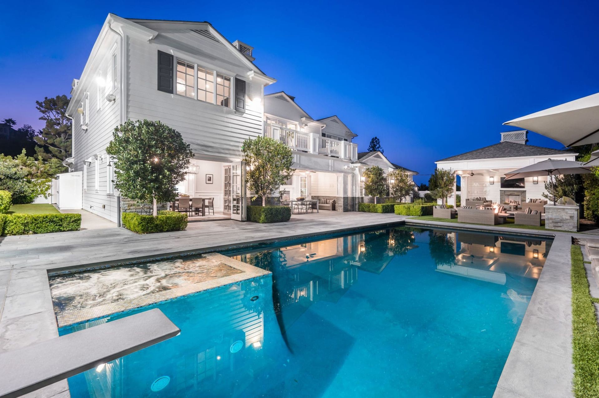 only true 100% chemical-free pool system