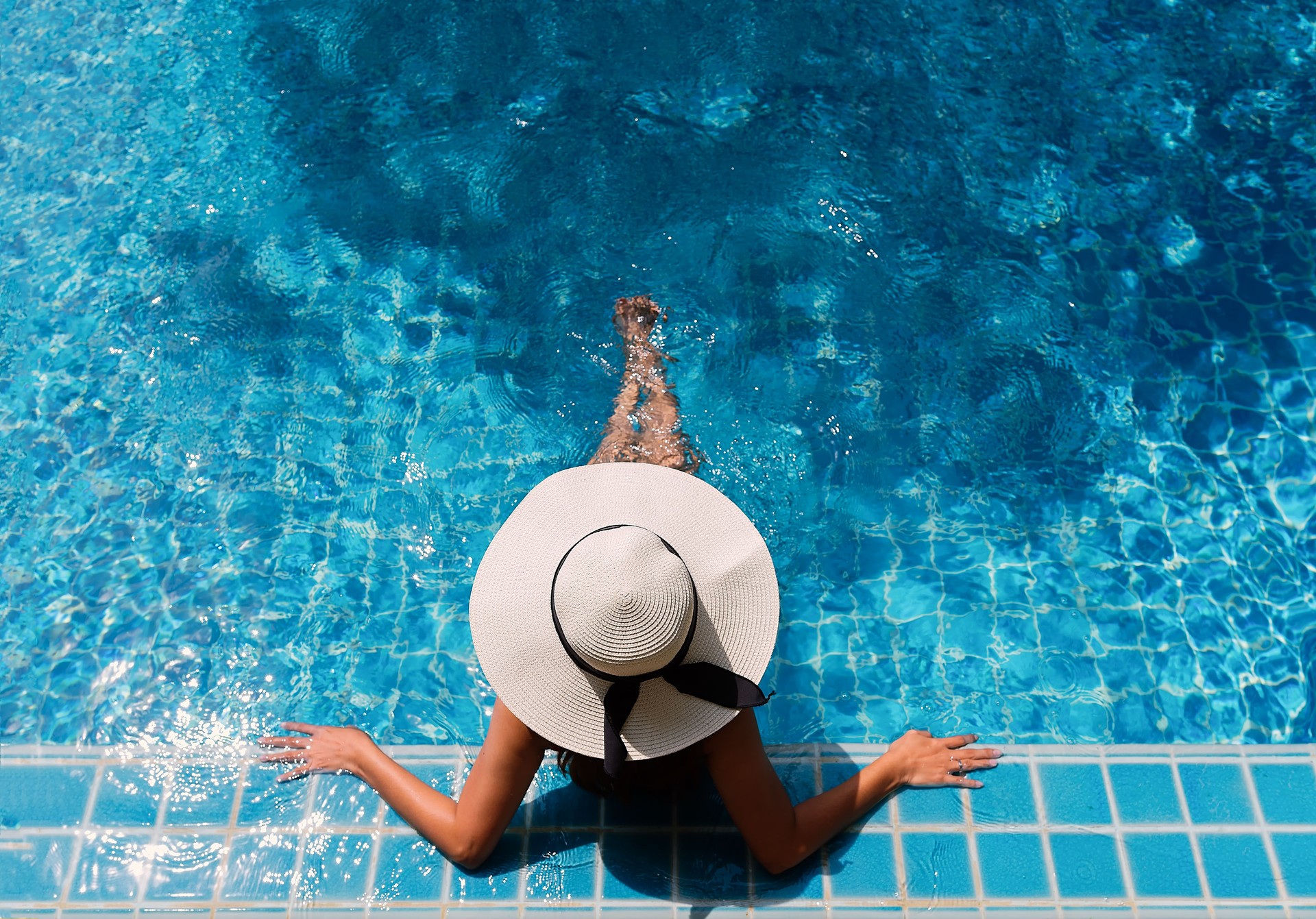Fusion 44X ensuring clean, non-toxic pool water safe for pets to swim in